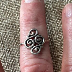 Sterling Silver Swirl Ring - Size 7